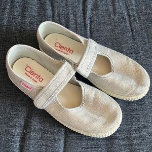 CIENTA silver sparkle Mary Jane made in Spain size 33